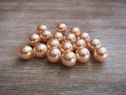 Light Gold Acrylic Pearls 16mm Light-gold-pearls