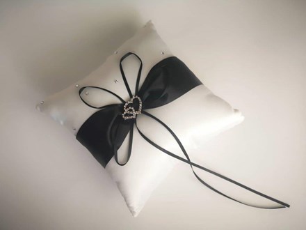 Double Heart Ring Cushion Black and White Double-Heart-Ring-Cushion-Black-and-White