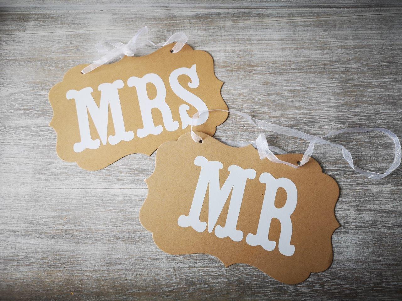Vintage Mr & Mrs Signs Vintage-Mr-&-Mrs-Signs