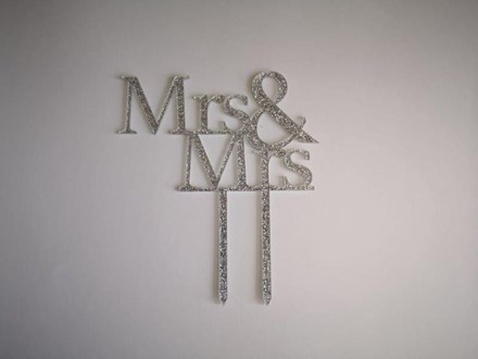 Mrs and Mrs Cake Topper MMC16